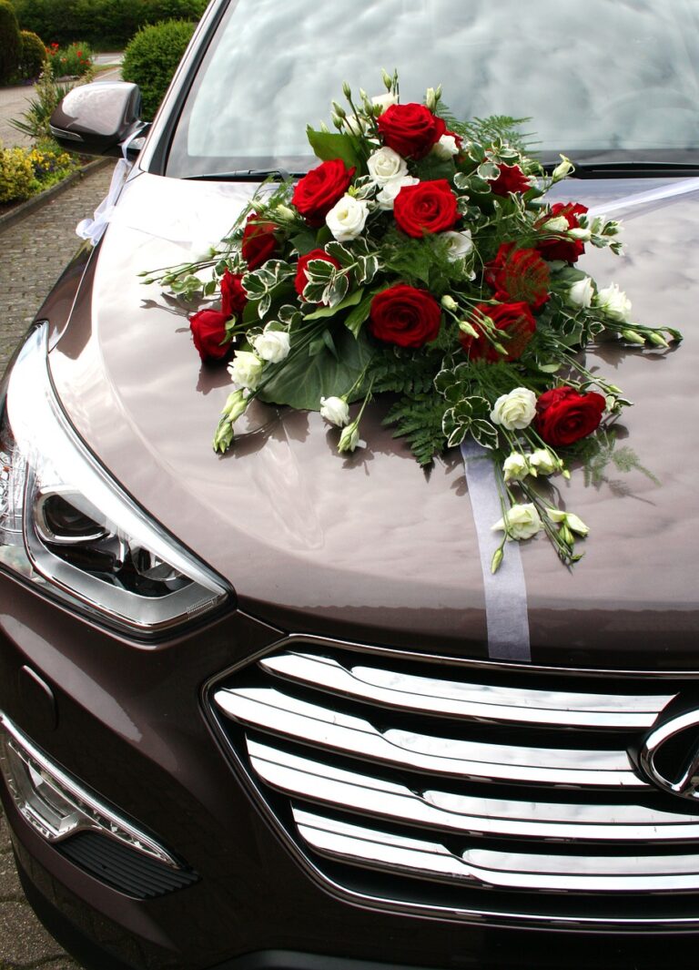 bridal car, flowers bouquet, wedding car-4598156.jpg